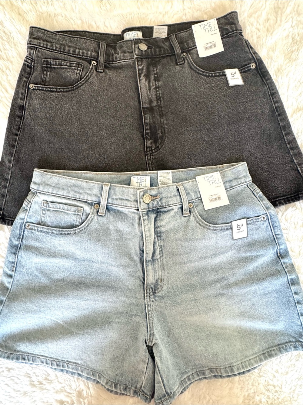 NWT 2 Pair Time And Tru High Rise 5” Core Denim Shorts Sz 14